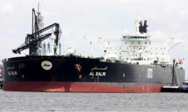 ദുബായി തീരത്ത് കുവൈറ്റിന്‍റെ എണ്ണക്കപ്പലിനു നേരെ ആക്രമണം