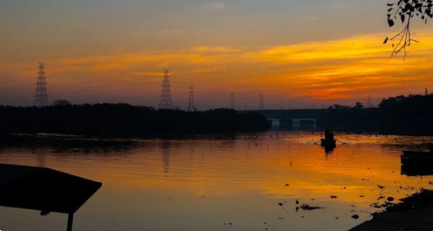 ഗോ​ദാ​വ​രി ന​ദി​യി​ൽ കു​ളി​ക്കാ​നി​റ​ങ്ങി​യ അ​ഞ്ച് വി​ദ്യാ​ർ​ഥി​ക​ൾ മു​ങ്ങി​മ​രി​ച്ചു