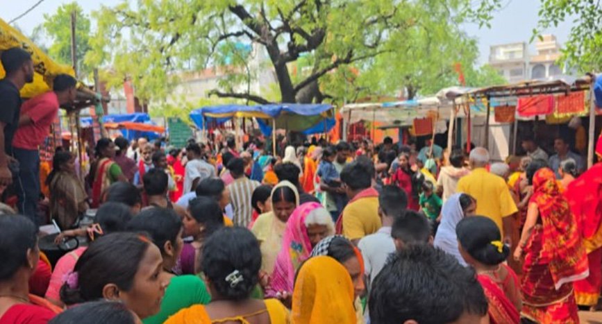 ബി​ഹാ​റി​ലെ ക്ഷേ​ത്ര​ത്തി​ലു​ണ്ടാ​യ തി​ക്കി​ലും തി​ര​ക്കി​ലും എ​ട്ടു​മ​ര​ണം; നി​ര​വ​ധി​പേ​ർ​ക്ക് പ​രി​ക്ക്