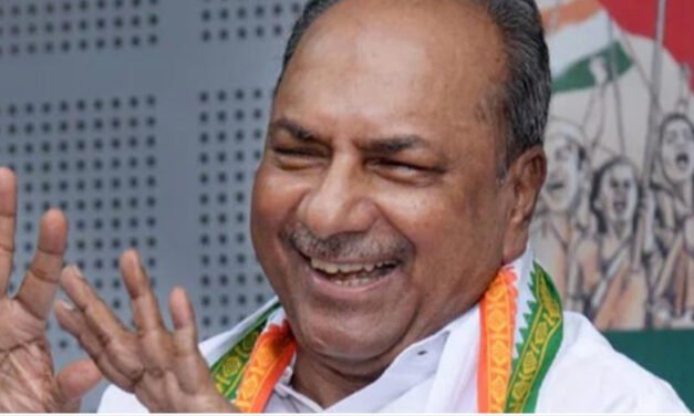 ഭ​ര​ണ മാ​റ്റം ഉ​റ​പ്പ്; ഇ​ടി മു​ഴ​ക്കം പോ​ലെ യു​ഡി​എ​ഫ് തി​രി​ച്ചു വ​രും: എ.​കെ.ആ​ന്‍റ​ണി