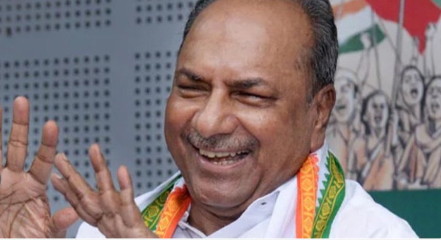 ഭ​ര​ണ മാ​റ്റം ഉ​റ​പ്പ്; ഇ​ടി മു​ഴ​ക്കം പോ​ലെ യു​ഡി​എ​ഫ് തി​രി​ച്ചു വ​രും: എ.​കെ.ആ​ന്‍റ​ണി