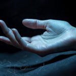 യുവതിയെ കൊലപ്പെടുത്തിയ ശേഷം മൃതദേഹം കെട്ടിത്തൂക്കി; ഭർത്താവും കുടുംബവും അറസ്റ്റിൽ