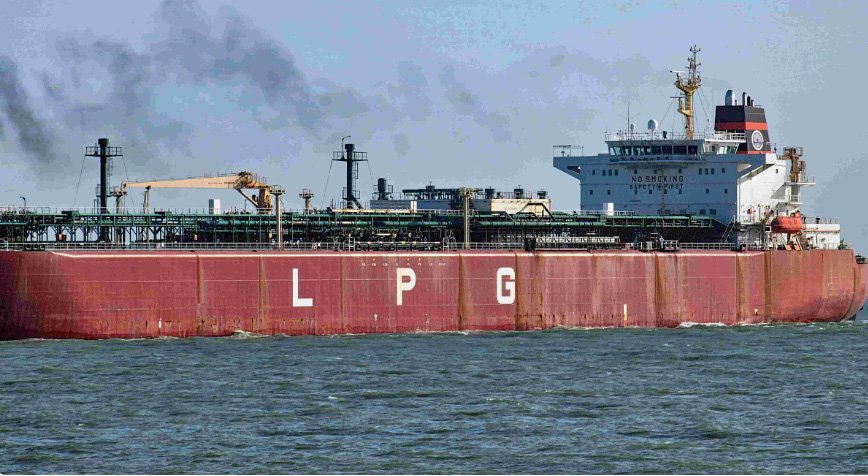 ഇ​ന്ധ​നം തീ​ർ​ന്നു; മം​ഗോ​ളി​യ​ൻ ച​ര​ക്കു ക​പ്പ​ൽ കൊ​ല്ലം തു​റ​മു​ഖ​ത്ത്