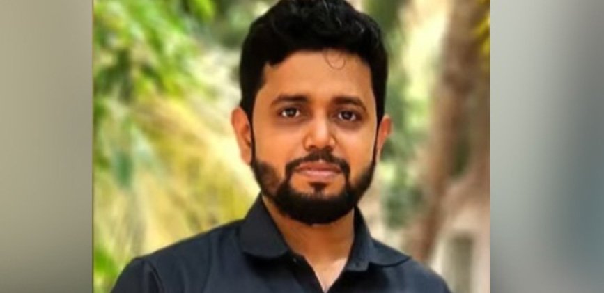 കാ​സ​ർ​ഗോ​ട്ട് ബി​എ​ൽ​ഒ പു​ഴ​യി​ൽ ചാ​ടി ജീ​വ​നൊ​ടു​ക്കി