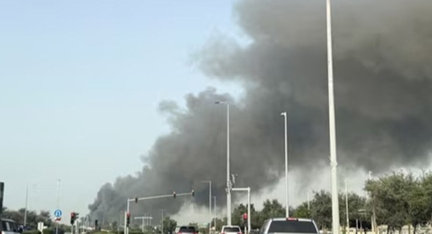 ഇ​റാ​ന്‍റെ മി​സൈ​ൽ ആ​ക്ര​മ​ണം; അ​ബു​ദാ​ബി​യി​ൽ അ​ഞ്ച് ഇ​ന്ത്യ​ക്കാ​ർ​ക്ക് പ​രി​ക്ക്