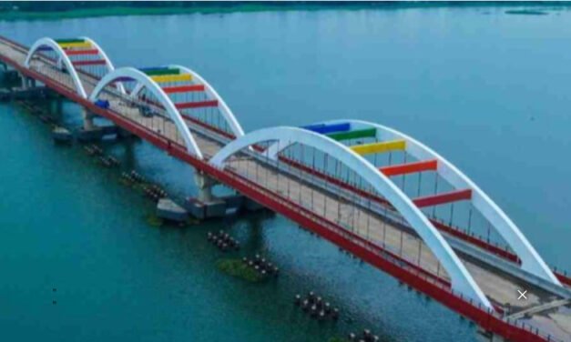 കാ​ത്തി​രി​പ്പി​ന് വി​രാ​മം; പെ​രു​മ്പ​ളം പാ​ലം ഇ​ന്ന് നാ​ടി​ന് സ​മ​ർ​പ്പി​ക്കും