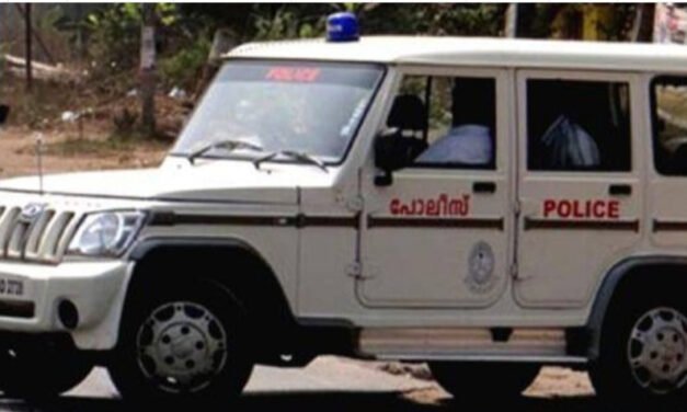 ഡി.​കെ.​മു​ര​ളി ജ​യി​ക്കു​മെ​ന്ന് ഫേ​സ്ബു​ക്ക് പോ​സ്റ്റ്; സി​പി​ഒ​യ്ക്ക് സ​സ്‌​പെ​ന്‍​ഷ​ന്‍