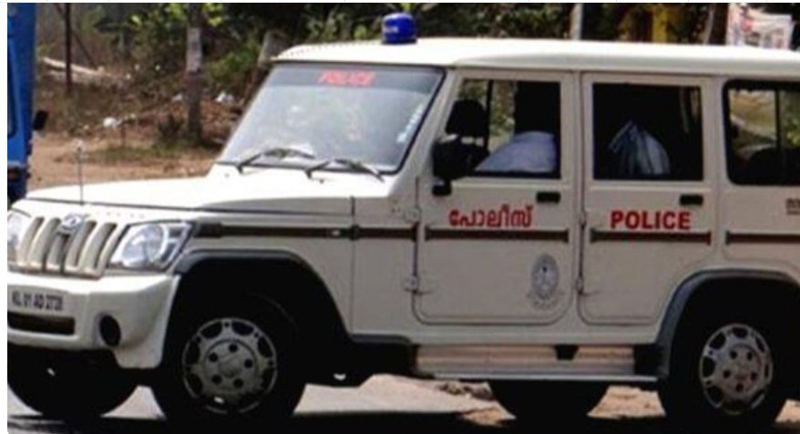 ഡി.​കെ.​മു​ര​ളി ജ​യി​ക്കു​മെ​ന്ന് ഫേ​സ്ബു​ക്ക് പോ​സ്റ്റ്; സി​പി​ഒ​യ്ക്ക് സ​സ്‌​പെ​ന്‍​ഷ​ന്‍