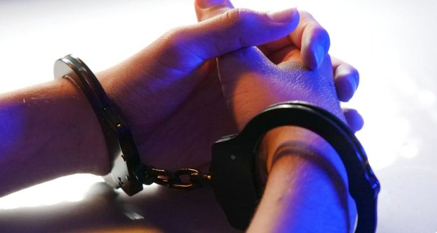 സ​വാ​രി​യെ​ന്ന വ്യാ​ജേ​ന ഓ​ട്ടോ​റി​ക്ഷ​യി​ൽ ക​ഞ്ചാ​വ് ക​ട​ത്ത്; ര​ണ്ട് പേ​ർ പി​ടി​യി​ൽ