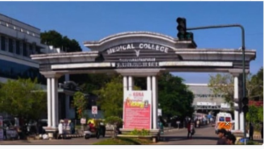 തി​രു​വ​ന​ന്ത​പു​രം മെ​ഡി​ക്ക​ൽ കോ​ള​ജി​ൽ വീ​ണ്ടും ലി​ഫ്റ്റ് നി​ല​ച്ചു; ഇ​ത്ത​വ​ണ കു​ടു​ങ്ങി​യ​ത് ആ​റ് പേ​ർ