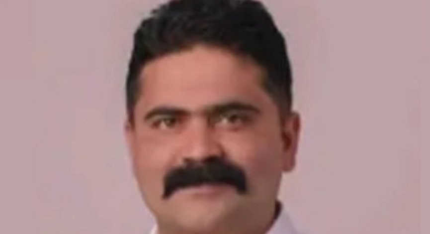 ജോ​ലി വാ​ഗ്ദാ​നം ചെ​യ്തു പീ​ഡി​പ്പി​ച്ചു; പാ​ല​ക്കാ​ട് ന​ഗ​ര​സ​ഭാ കൗ​ൺ​സി​ല​ർ​ക്കെ​തി​രെ പ​രാ​തി