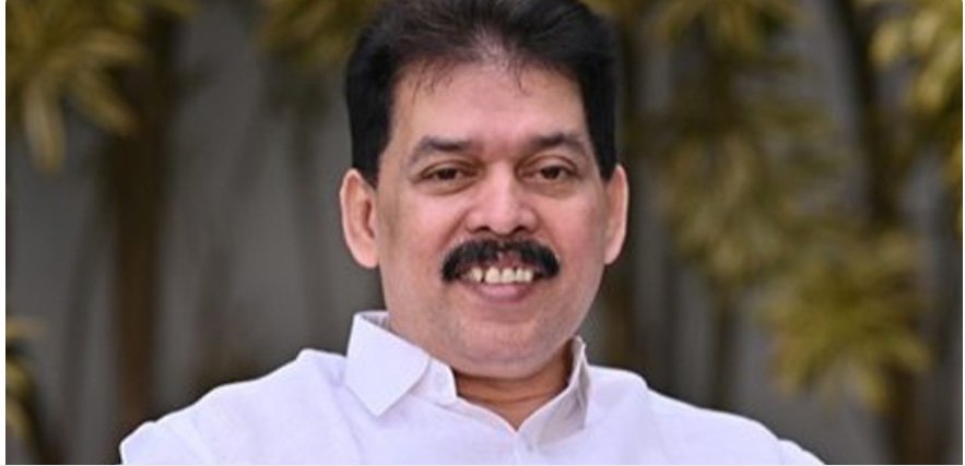 വീ​ണ്ടും വി​സ്മ​യം; കാ​രാ​ട്ട് റ​സാ​ഖ് മു​സ്‌​ലിം ലീ​ഗി​ലേ​ക്ക്