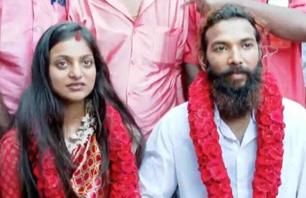 മൊണാലിസ ഭോസ്ലെയും കാമുകൻ ഫർമാൻ ഖാനും തമ്മിലുള്ള വിവാഹം നടന്നു