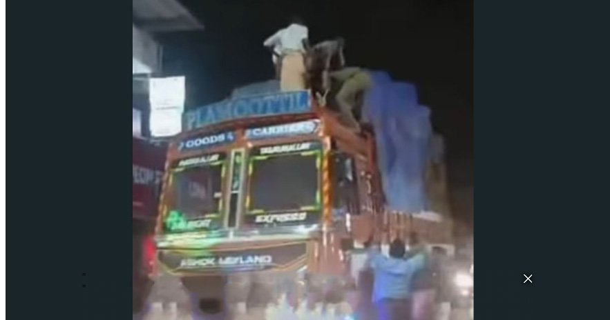 തടി ലോറിക്ക് മുകളിലിരുന്നയാൾക്ക് വൈദ്യുതി ലൈനിൽ തട്ടി ഷോക്കേറ്റു
