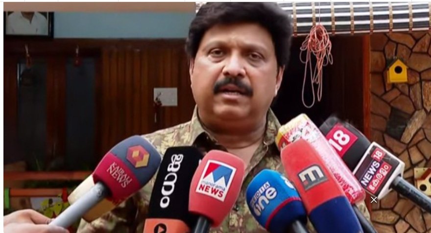 ഗണേഷ് കുമാര്‍ മന്ത്രിസ്ഥാനം രാജിവയ്ക്കില്ല; തീരുമാനം മുഖ്യമന്ത്രിയുമായുള്ള കൂടിക്കാഴ്ചയ്ക്കു ശേഷം