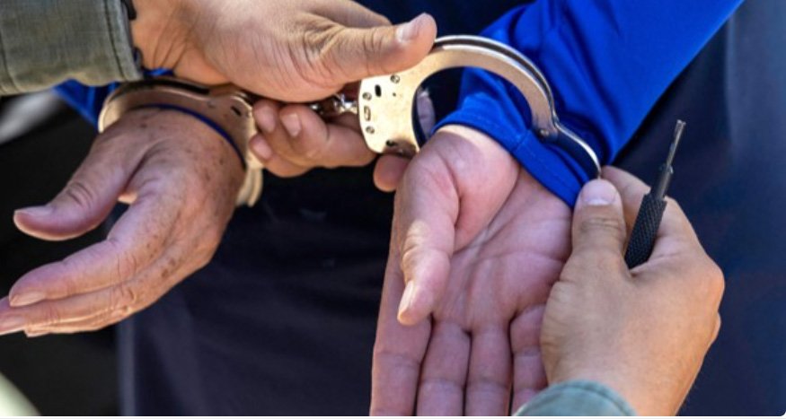 ഭാ​ര്യ​യെ ഗ്യാ​സ് സി​ലി​ണ്ട​ർ കൊ​ണ്ട് ത​ല​ക്ക​ടി​ച്ചു കൊ​ന്ന യു​വാ​വ് അ​റ​സ്റ്റി​ൽ