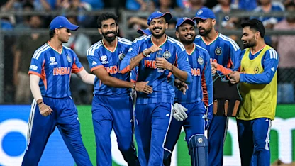 വാങ്കഡെ വണ്ടർ! വാംഖഡെയില്‍ ഇന്ത്യൻ വിജയഗാഥ, ആവേശപ്പോരില്‍ ഇംഗ്ലണ്ടിനെ 7 റൺസിന് വീഴ്ത്തി ഇന്ത്യ ലോകകപ്പ് ഫൈനലില്‍, സഞ്ജു കളിയിലെ താരം