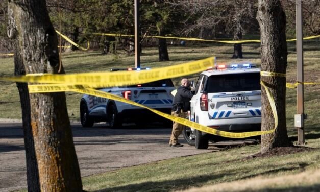 യുഎസിൽ ജൂത ദേവാലയത്തിന് നേരെ ആക്രമണം, സ്ഫോടക വസ്തുക്കളുമായി കെട്ടിടത്തിലേക്ക് ട്രക്ക് ഓടിച്ച് കയറ്റിയ അക്രമിയെ കൊലപ്പെടുത്തി