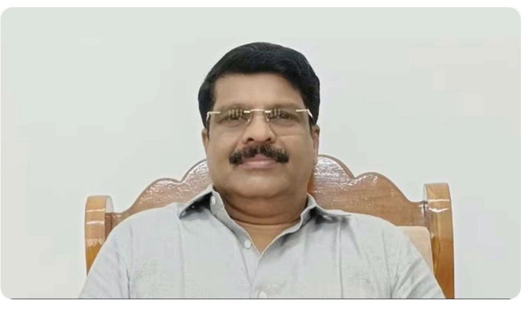 എം.കെ. സക്കീർ വഖഫ് ബോർഡ് ചെയർമാൻ സ്ഥാനം രാജിവച്ചു