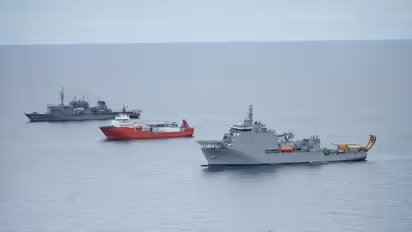 സുപ്രധാന നീക്കവുമായി ഇന്ത്യ; പശ്ചിമേഷ്യയിലെ പേർഷ്യൻ ഗൾഫ് കടലിൽ യുദ്ധക്കപ്പലുകൾ വിന്യസിച്ചു