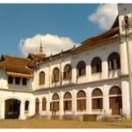 കവടിയാർ കൊട്ടാരത്തിൽ വൻ കവർച്ച; അമൂല്യ രത്നങ്ങളടക്കം 2 കോടിയുടെ ആഭരണം നഷ്ടമായി, പരാതി നൽകി അശ്വതി തിരുനാൾ ഗൗരി ലക്ഷ്മി ബായ്