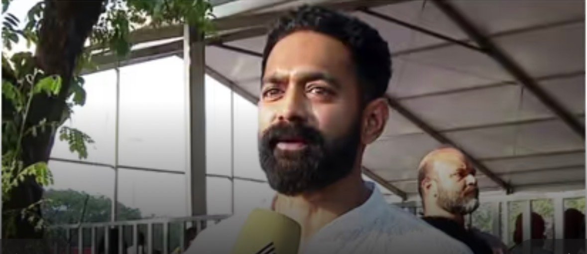 ആര് അധികാരത്തിൽ വരണമെന്നാണ് ആഗ്രഹം? രമേഷ് പിഷാരടിക്കായി പ്രചാരണത്തിന് ഇറങ്ങുമോ? ആസിഫ് അലിയുടെ മറുപടി