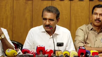 ‘ഹിന്ദു എംഎൽഎ’ പരാമർശം, ബിജെപി സ്ഥാനാർത്ഥി ബി ഗോപാലകൃഷ്ണനെതിരെ കേസെടുത്തു