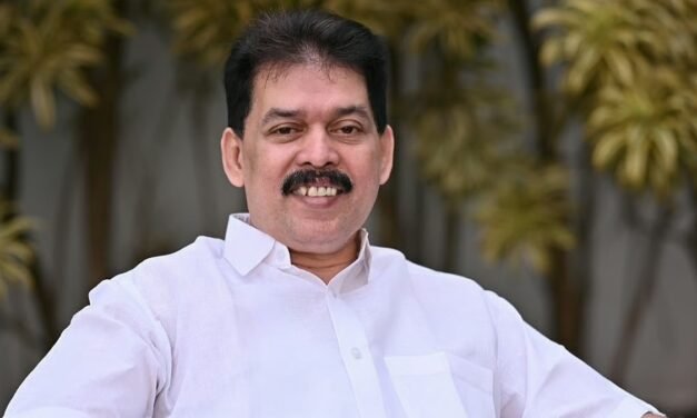 സിപിഎമ്മിനെതിരെ ആഞ്ഞടിച്ച് ഇടതുബന്ധം അവസാനിപ്പിച്ച് മുസ്ലിം ലീഗിലേക്ക് മടങ്ങിയ കൊടുവള്ളി മുൻ എംഎൽഎ കാരാട്ട് റസാഖ്