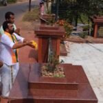 എ.കെ.ജി സ്മാരകത്തില്‍ പുഷ്പാര്‍ച്ചന നടത്തി ബി.ജെ.പി സ്ഥാനാർഥി കെ. രഞ്ജിത്ത്