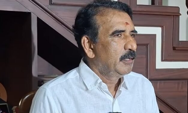 വര്‍ഗീയ പരാമര്‍ശം; ഗുരൂവായൂരിലെ എന്‍ഡിഎ സ്ഥാനാര്‍ഥി ബി ഗോപാലകൃഷ്ണനെതിരെ കേസ്