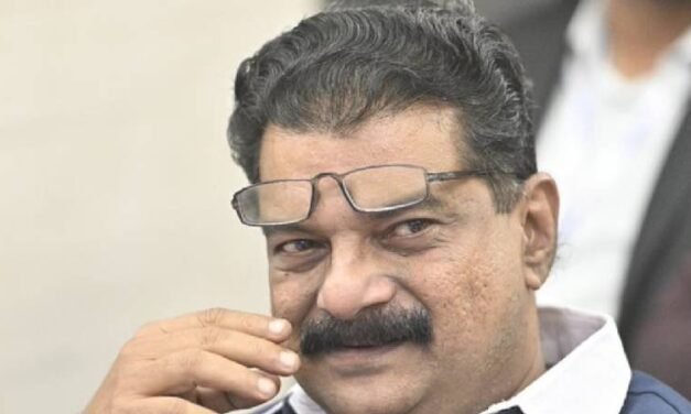 ‘SDPI വോട്ട് സ്വീകരിക്കും, പിണറായിസത്തിനും മരുമോനിസത്തിനും എതിരെ ആര് വോട്ട് തന്നാലും സ്വീകരിക്കും’; പി.വി. അൻവർ