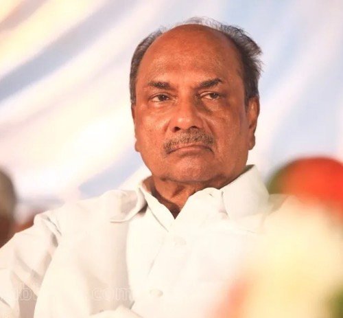 പിണറായി സര്‍ക്കാരിനെ താഴെ ഇറക്കാന്‍ ജനം തയ്യാറായി കഴിഞ്ഞെന്ന് മുന്‍ മുഖ്യമന്ത്രി എ കെ ആന്റണി