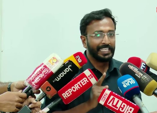 ആരോഗ്യമന്ത്രി ‘അഭിനയ റാണി’; മാപ്പ് പറഞ്ഞില്ലെങ്കിൽ വീണ്ടും തടയും: അലോഷ്യസ് സേവ്യർ
