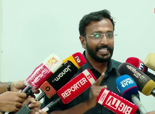 ആരോഗ്യമന്ത്രി ‘അഭിനയ റാണി’; മാപ്പ് പറഞ്ഞില്ലെങ്കിൽ വീണ്ടും തടയും: അലോഷ്യസ് സേവ്യർ