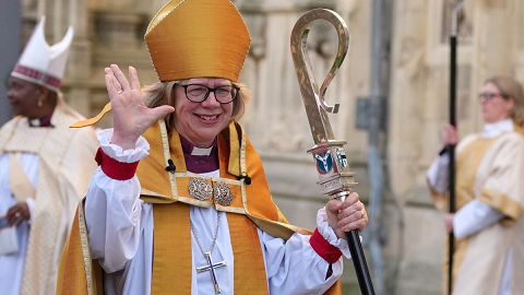 ചരിത്രത്തില്‍ ആദ്യം: ആംഗ്ലിക്കൻ സഭയുടെ ആദ്യ വനിതാ പരമാധ്യക്ഷയായി സാറാ മലാലി അഭിഷിക്തയായി