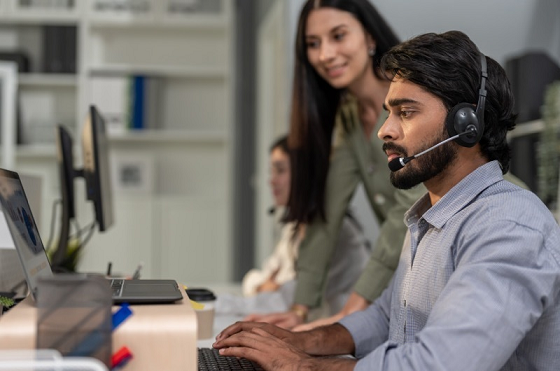 വിദേശരാജ്യങ്ങളിലുള്ള കോൾ സെന്ററുകൾ അമേരിക്കയിലേക്ക് തിരികെ കൊണ്ടുവരാന്‍ നീക്കം