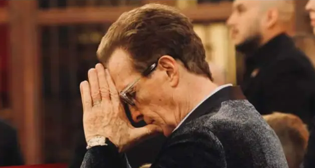 സംഗീത ജീവിതത്തിലെ 50 വർഷങ്ങൾ; മെക്സിക്കോ സിറ്റി കത്തീഡ്രലിലെത്തി നന്ദിയർപ്പിച്ച് ഗായകൻ ഇമ്മാനുവൽ