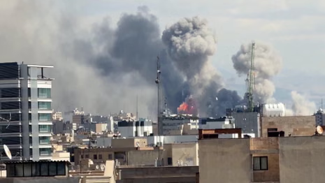 അമേരിക്കൻ ആക്രമണത്തിൽ തകർന്ന് ഇറാൻ: ഭരണനേതൃത്വത്തിൽ കടുത്ത ഭിന്നതകളെന്ന് റിപ്പോർട്ട്