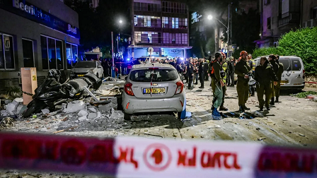 ഇസ്രായേലിന് നേരെ ഇറാന്റെ ബാലിസ്റ്റിക് മിസൈൽ ആക്രമണം; രണ്ടുപേർ കൊല്ലപ്പെട്ടു