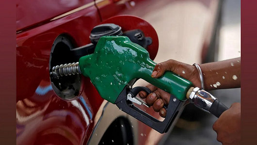 ഇന്ധനവില വര്‍ധന ഉടനില്ല; ആശങ്കപ്പെടേണ്ട സാഹചര്യമില്ലെന്ന് കേന്ദ്രം