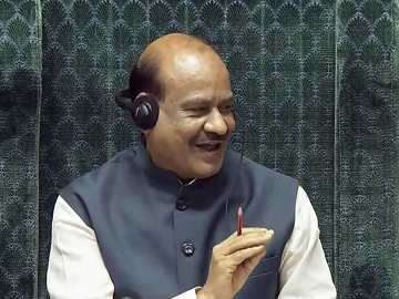 ഓം ബിർളയ്‌ക്കെതിരെ അവിശ്വാസ പ്രമേയം; പിന്തുണയുമായി തൃണമൂൽ കോൺഗ്രസ്