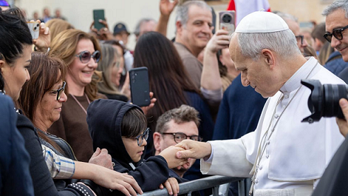 യുദ്ധത്തെയും അക്രമത്തെയും ന്യായീകരിക്കാൻ ദൈവനാമം ഉപയോഗിക്കരുതെന്ന് ലെയോ പാപ്പ