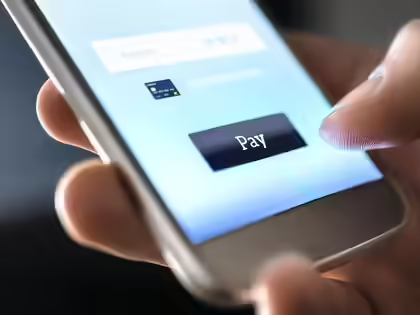 വര്‍ഷത്തില്‍ ഒരു അധിക മൊബൈല്‍ റീചാര്‍ജ് ഇനി വേണ്ട; 28 ദിവസത്തെ തട്ടിപ്പ് അവസാനിപ്പിക്കാന്‍ കേന്ദ്ര സര്‍ക്കാര്‍