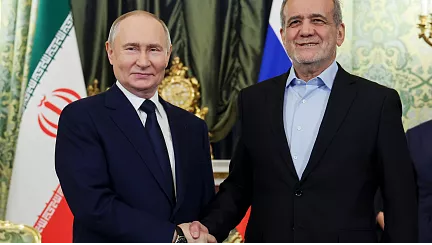 അമേരിക്കൻ സൈനിക നീക്കങ്ങളുടെ രഹസ്യവിവരങ്ങൾ റഷ്യ ചോർത്തിഇറാന് നൽകുന്നതായി റിപ്പോർട്ട്