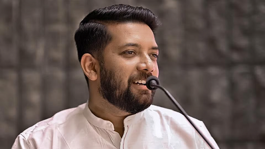 അനുകൂലമാണെങ്കിലും പ്രതികൂലമാണെങ്കിലും നേതാക്കൾ പാർട്ടി ലൈനിൽ നിൽക്കണം: ഷാഫി പറമ്പിൽ