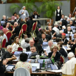 സ്ത്രീകൾക്ക് കൂടുതൽ നേതൃസ്ഥാനങ്ങൾ വേണമെന്ന് ആവശ്യപ്പെട്ട് സിനഡിന്റെ പ്രവർത്തനരേഖ