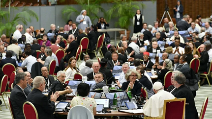 സ്ത്രീകൾക്ക് കൂടുതൽ നേതൃസ്ഥാനങ്ങൾ വേണമെന്ന് ആവശ്യപ്പെട്ട് സിനഡിന്റെ പ്രവർത്തനരേഖ