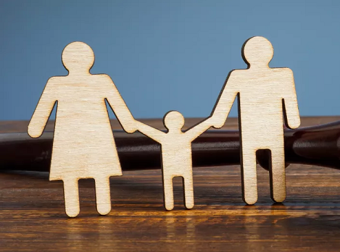 അഡോപ്ഷൻ ടാക്സ് ക്രെഡിറ്റ്: 5000 ഡോളർ വരെ റീഫണ്ട് ലഭിക്കാൻ സാധ്യതയെന്ന് ഐആർഎസ്