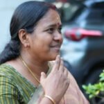 വോട്ടിന് നോട്ട് ആരോപണം ഉണ്ടയില്ലാ വെടി, തിരക്കഥ തയാറാക്കി തന്നെ വേട്ടയാടി; കാർ തടഞ്ഞത് അശ്ശീല ആം​ഗ്യം കാണിച്ചതിനാലാണെന്ന് ശോഭ സുരേന്ദ്രൻ