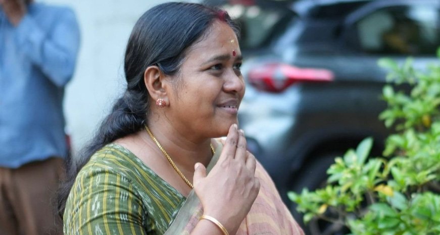 വോട്ടിന് നോട്ട് ആരോപണം ഉണ്ടയില്ലാ വെടി, തിരക്കഥ തയാറാക്കി തന്നെ വേട്ടയാടി; കാർ തടഞ്ഞത് അശ്ശീല ആം​ഗ്യം കാണിച്ചതിനാലാണെന്ന് ശോഭ സുരേന്ദ്രൻ